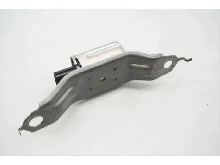 Toyota Prius (XW20) (2003 - 2009) 89833-47030 Датчик удара SRS — фото 2