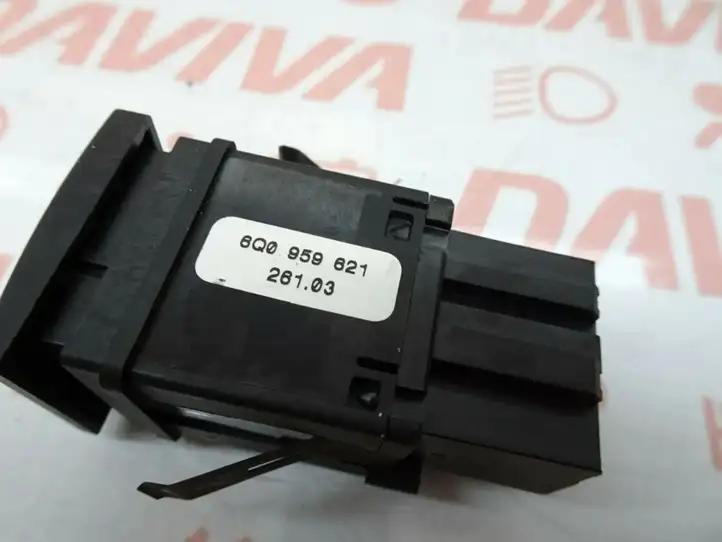 Volkswagen Polo (2001 - 2005) 6Q0959621 Кнопка обогрева стекла — фото 4