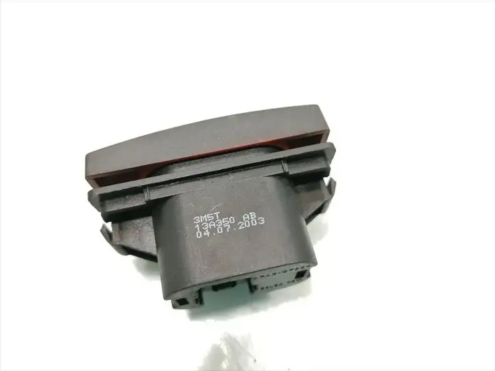 Ford Focus (2005 - 2008) 3M5T13A350AB Включатель аварийных фонарей — фото 4