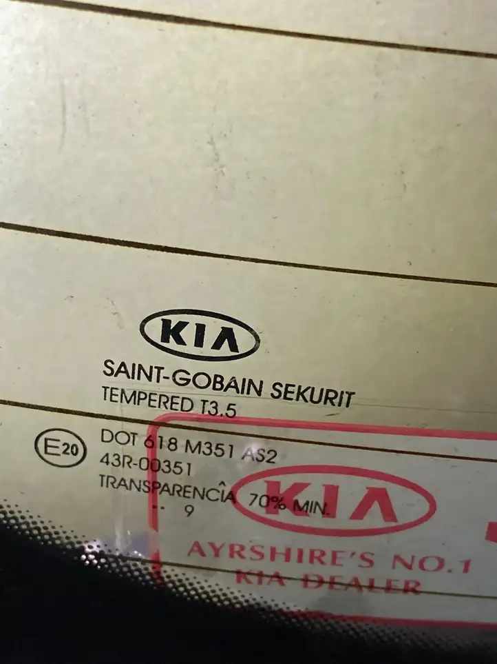 Kia Ceed (2006 - 2010) Заднее стекло — фото 2