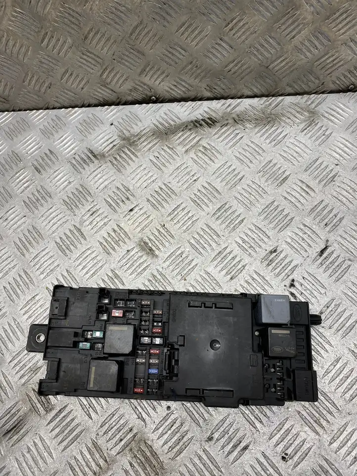 Land Rover Range Rover Sport L494 (2013 - 2017) HPLA14A073BC Блок предохранителей — фото 1
