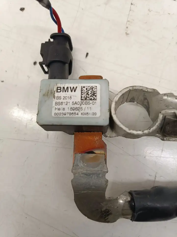 BMW 1 F40 (2019 - ) 5A070B5 Минусовой провод аккумулятора — фото 2