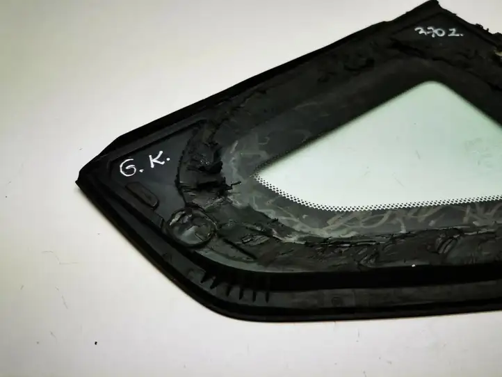 Nissan 370Z (2008 - 2014) 833071EA0A Заднее боковое стекло — фото 2