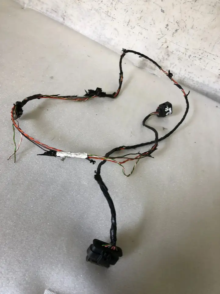 Seat Arona (2017 - ) Прочая электропроводка — фото 3