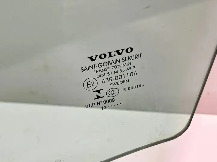 Volvo S60 (2013 - 2018) 31385410 Стекло передней двери — фото 3