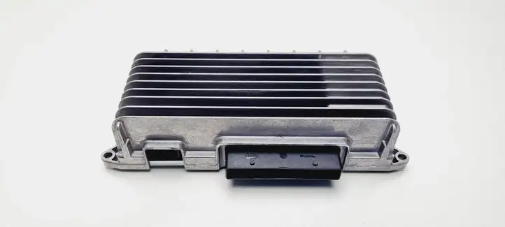 Audi A6 S6 C6 4F (2008 - 2011) 4F0910223K Усилитель звука — фото 2