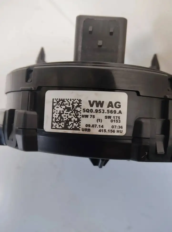 Volkswagen Golf VII (2013 - 2019) 5Q0953569A Контактное кольцо SRS — фото 4