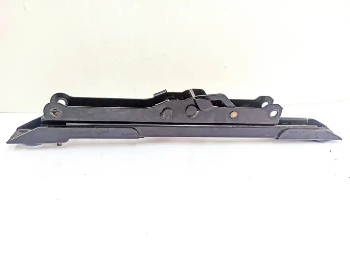 Mercedes-Benz R W251 (2005 - 2013) 899BR104R Направляющая заднего сиденья — фото 9