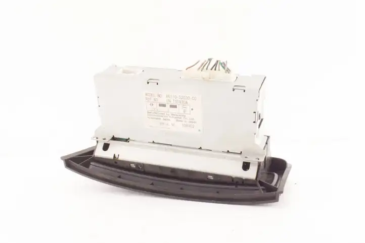 Toyota Yaris Verso (1999 - 2005) 8611052030 Магнитола / мультимедийная система — фото 3