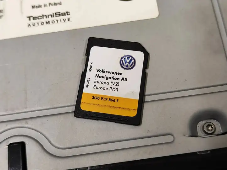 Volkswagen PASSAT B8 (2015 - ) 3Q0035874 Магнитола / мультимедийная система — фото 3