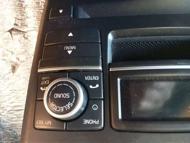 Volvo XC90 (2006 - 2014) 31300029 Магнитола / мультимедийная система — фото 2