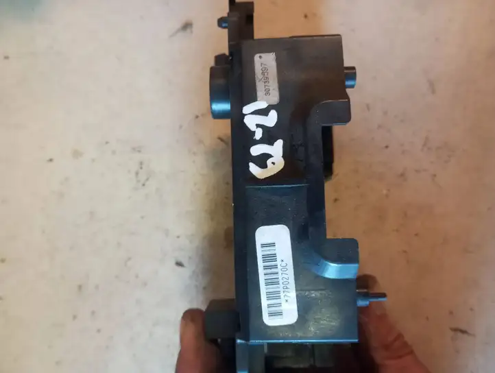 Volvo S60 (2004 - 2010) 30739597 Датчик угла поворота руля — фото 5