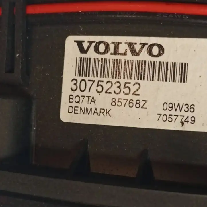 Volvo XC90 (2006 - 2014) 30752352 Твитер передней двери — фото 6