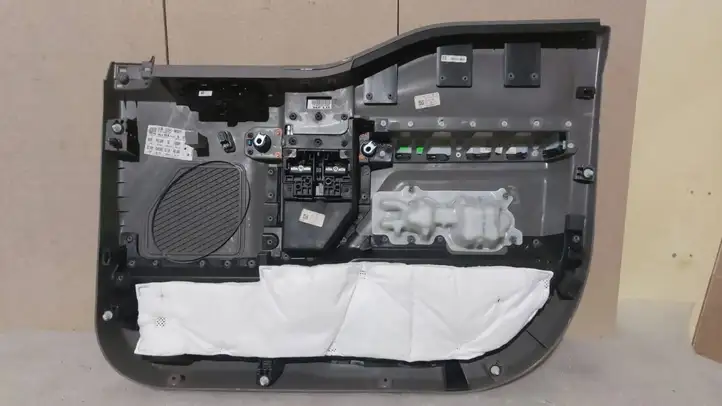 Ford F150 (2018 - 2020) GL3B1823943 Обшивка передней двери — фото 2