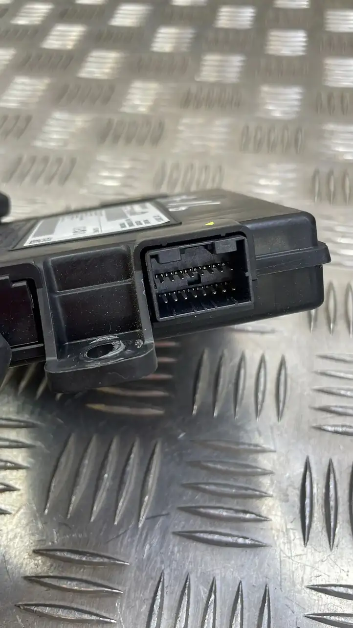 Jeep Grand Cherokee (2010 - 2021) P68143497AE Блок бесключевого доступа — фото 2