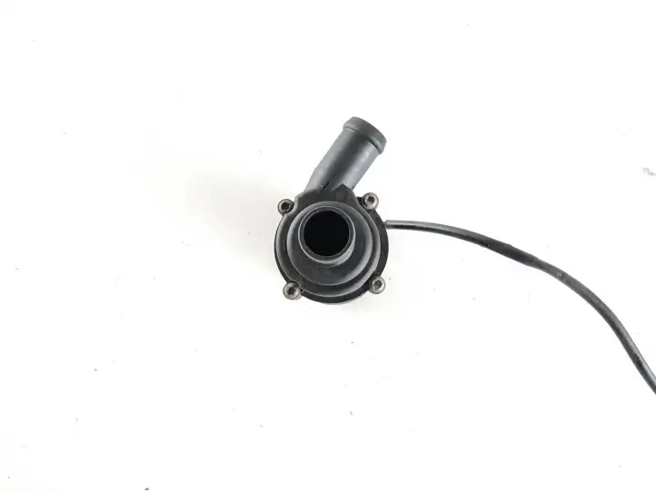 BMW X5 E70 (2006 - 2013) 9001733E Топливный насос Webasto — фото 2