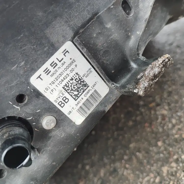 Tesla Model 3 (2017 - 2023) 110442300P Аккумулятор гибридного / электрического автомобиля — фото 3