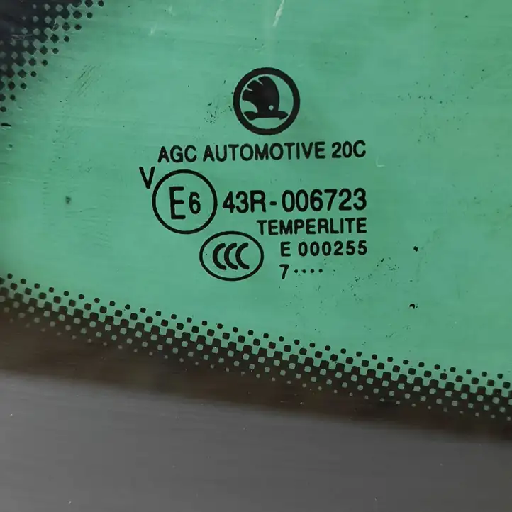 Skoda Superb B8 (3V) (2015 - 2023) 3V9845298L Заднее боковое стекло — фото 8