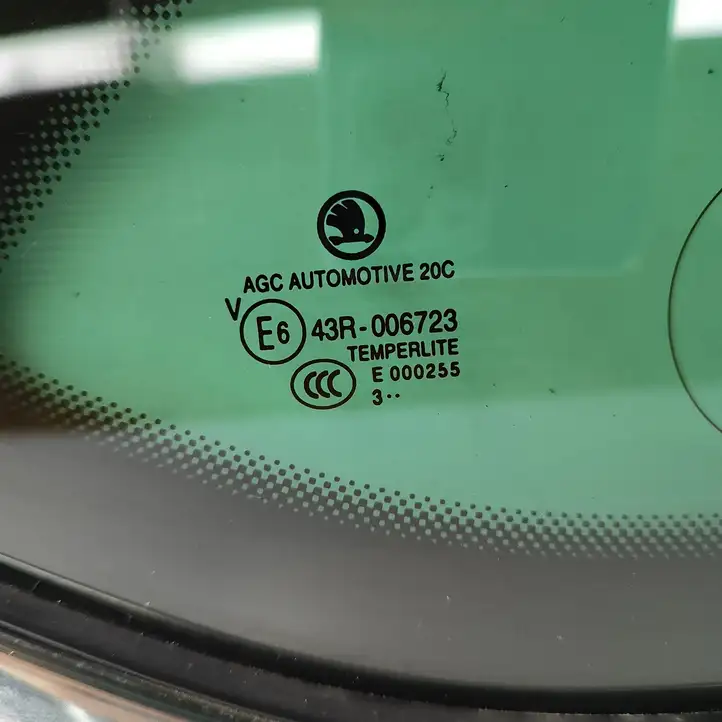 Skoda Octavia Mk3 (5E) (2013 - 2019) 5E9845298 Заднее боковое стекло — фото 8