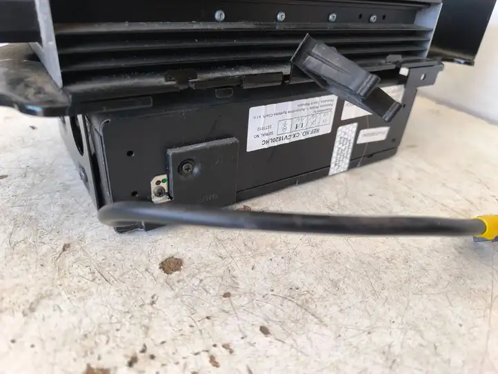 Volkswagen Multivan T5 (2003 - 2015) 7L0035456A Блок Hi-Fi аудиосистемы — фото 3