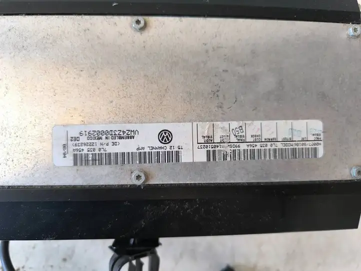 Volkswagen Multivan T5 (2003 - 2015) 7L0035456A Блок Hi-Fi аудиосистемы — фото 7