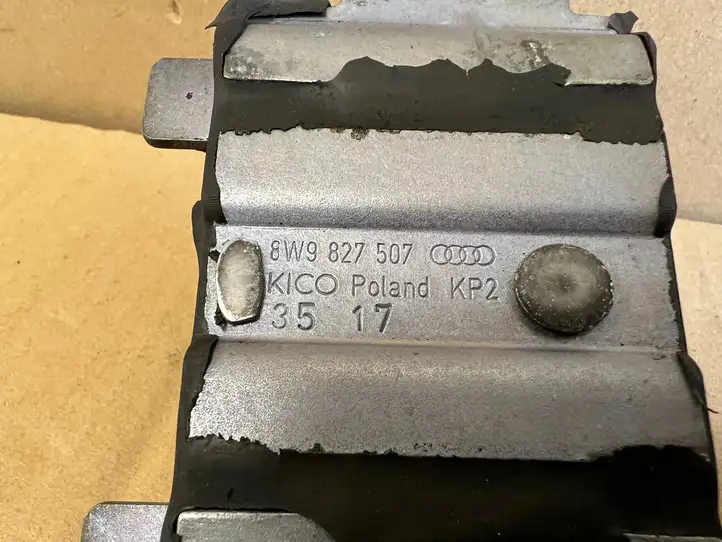 Audi A4 S4 B9 (2015 - 2019) 8W9827507 Петля замка багажной двери — фото 4