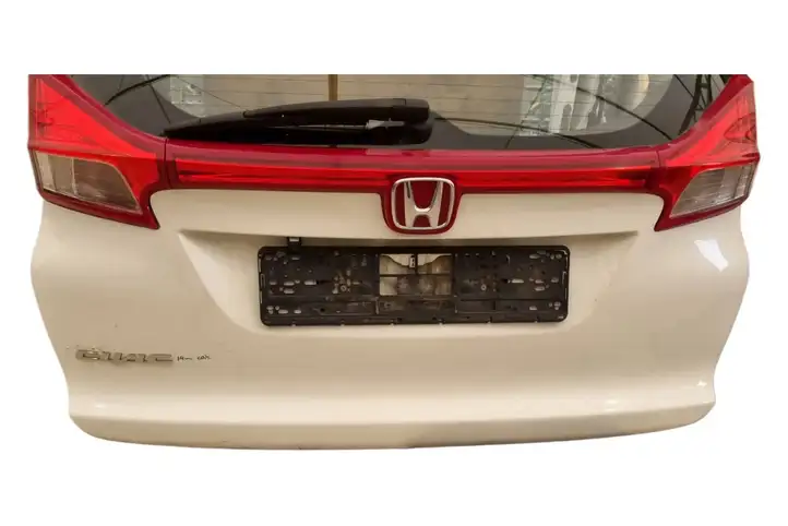 Honda Civic IX (2011 - 2017) Крышка багажника — фото 6