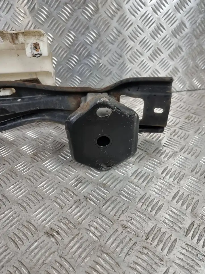 BMW 3 F30 F35 F31 (2012 - 2018) 51128054200 Кронштейн заднего бампера — фото 4