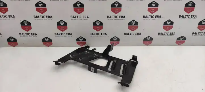 BMW 3 F30 F35 F31 (2012 - 2018) 9235506 Кронштейн усилителя звука — фото 1