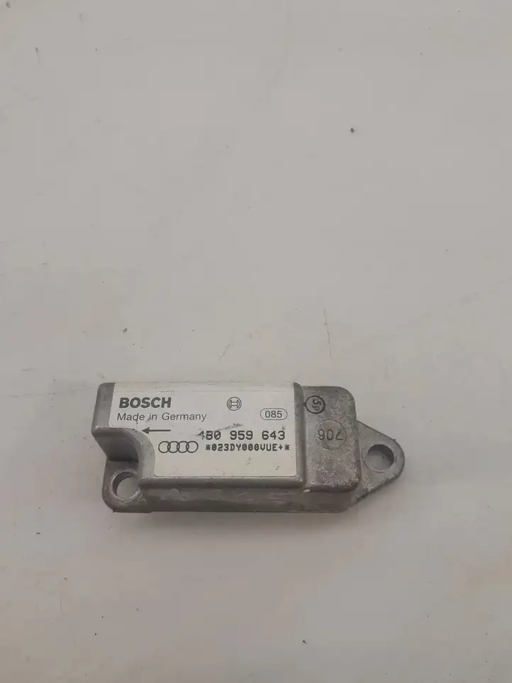 Audi A6 S6 C5 4B (2001 - 2004) 4B0959643 Датчик удара SRS — фото 1