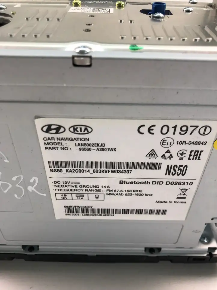 Kia Ceed (2012 - 2015) 96560A2501WK Магнитола / мультимедийная система — фото 4