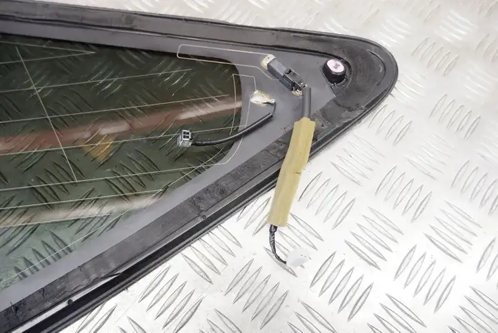 Toyota Prius+ (ZVW40) (2011 - 2018) 6271047160 Заднее боковое стекло — фото 3