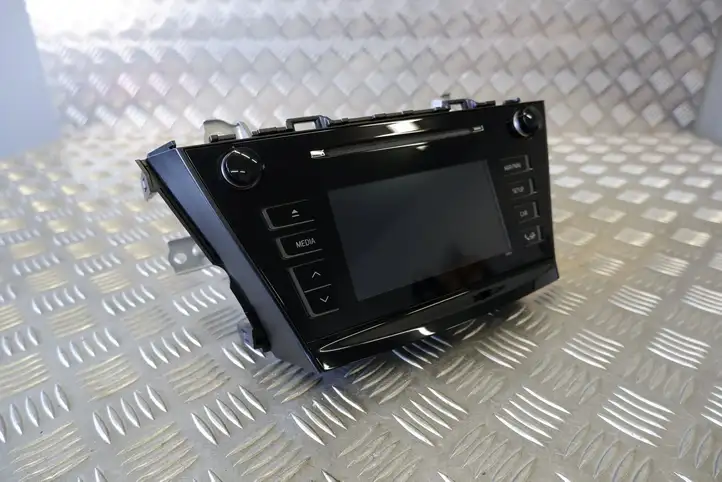 Toyota Prius+ (ZVW40) (2011 - 2018) 8614047221 Магнитола / мультимедийная система — фото 5