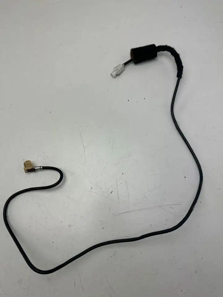 BMW 3 E90 E91 (2005 - 2012) 9145760 Прочая электропроводка — фото 1