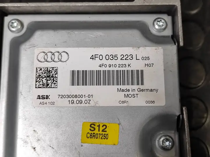 Audi A6 S6 C6 4F (2004 - 2008) 4F0035223L Усилитель звука — фото 5