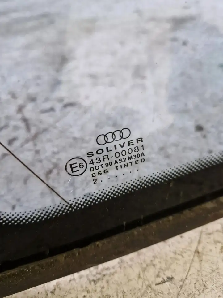 Audi A4 S4 B6 8E 8H (2000 - 2006) 43R00081 Заднее боковое стекло — фото 2