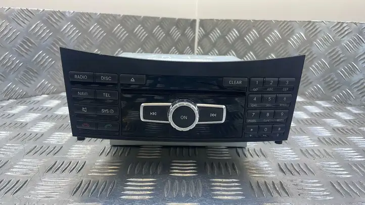 Mercedes-Benz E W212 (2009 - 2016) A2129001217 Магнитола / мультимедийная система — фото 2