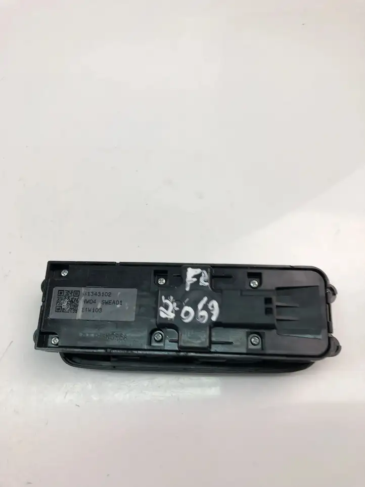 Volvo S60 (2013 - 2018) 31343102 Кнопка стеклоподъемников — фото 3