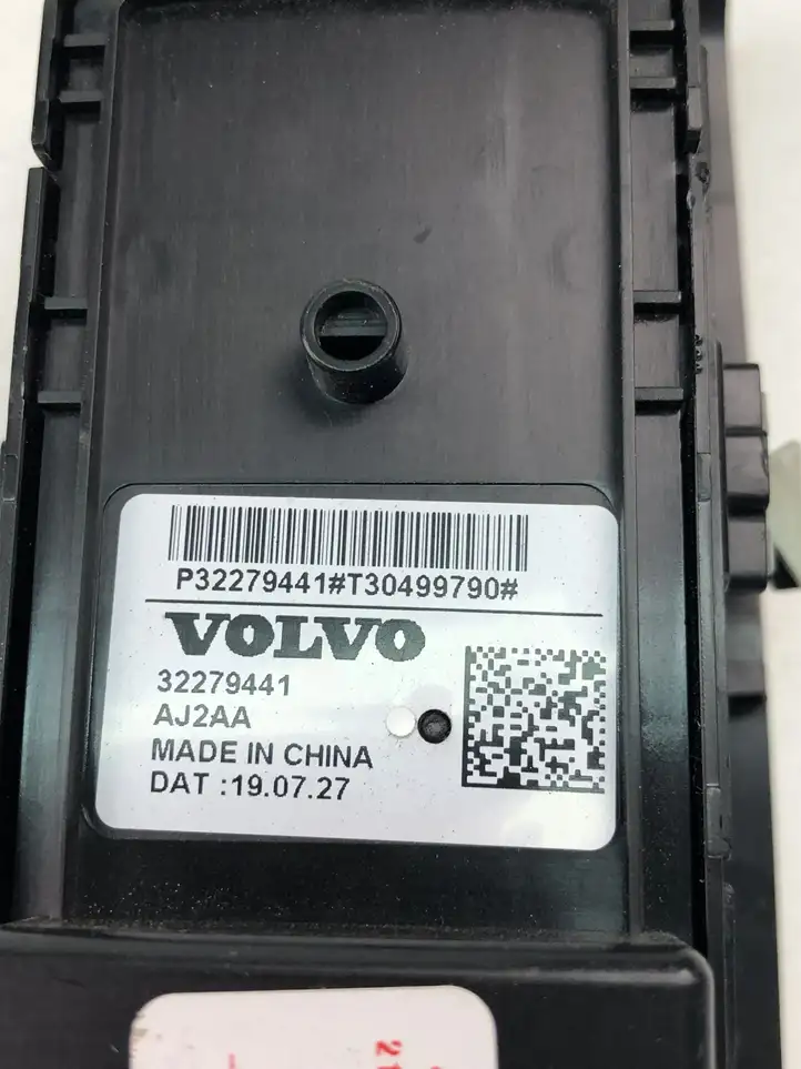 Volvo XC40 (2017 - ) 32279441 Кнопка стеклоподъемников — фото 4