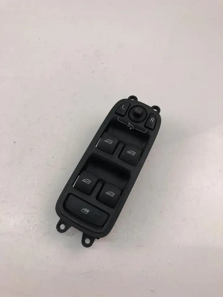 Volvo S60 (2013 - 2018) 31343102 Кнопка стеклоподъемников — фото 1