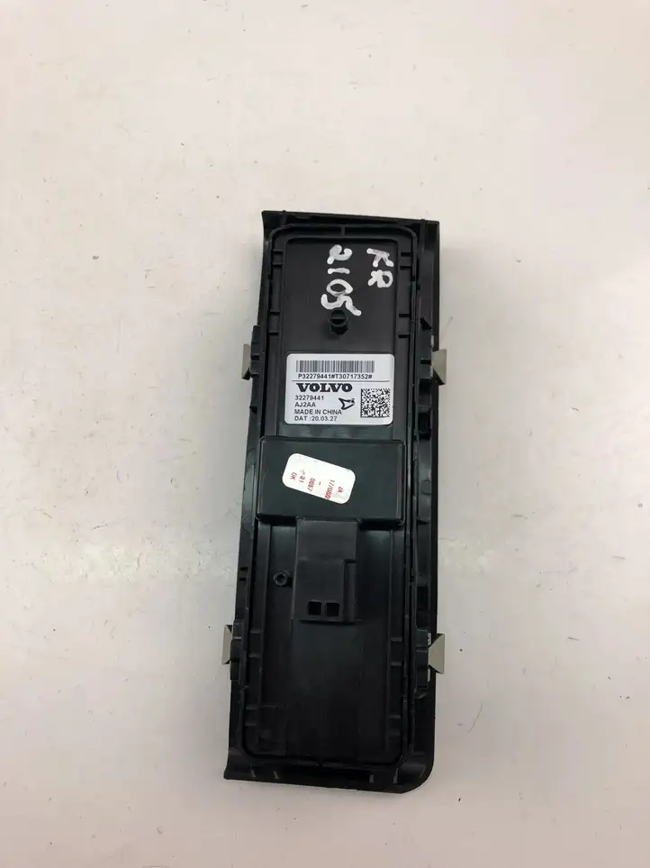 Volvo XC40 (2017 - ) 32279441 Кнопка стеклоподъемников — фото 3