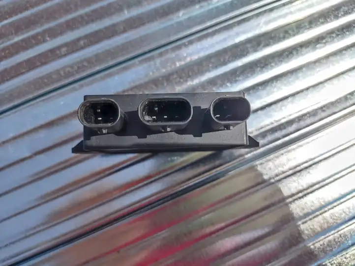 BMW 4 G22 G23 G24 G26 (2020 - ) 5A174F9 Блок управления электроприводом багажника — фото 3