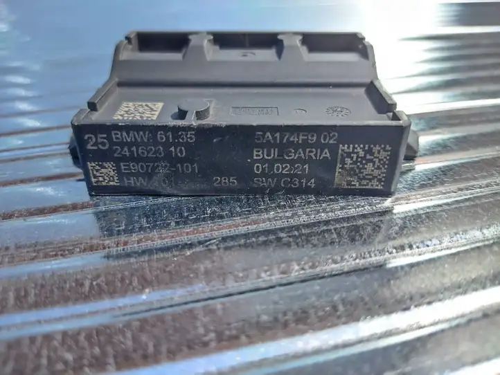 BMW 4 G22 G23 G24 G26 (2020 - ) 5A174F9 Блок управления электроприводом багажника — фото 4