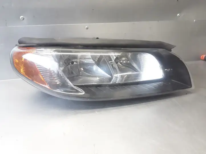 Volvo XC70 (2007 - 2013) 08373116 Передняя фара — фото 1