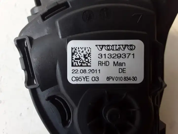 Volvo S60 (2010 - 2013) 31329371 Педаль акселератора — фото 3