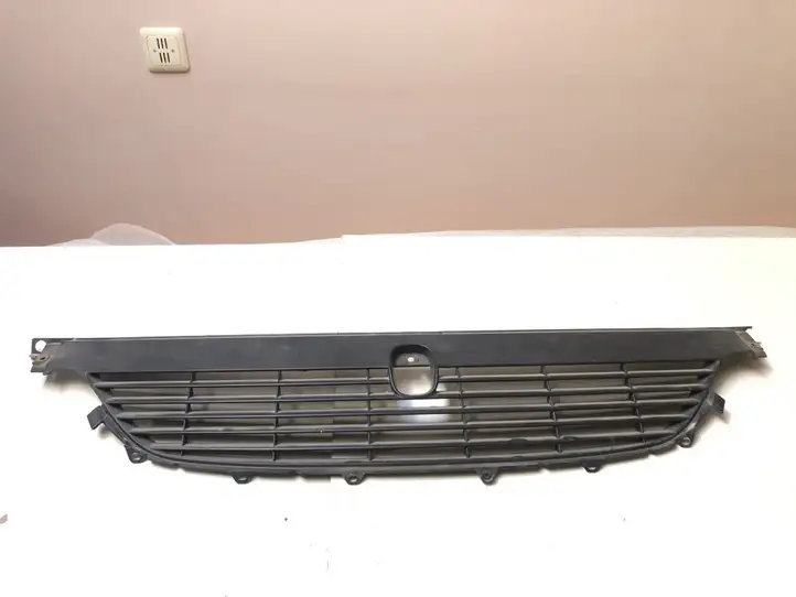 Renault Espace III (1996 - 2002) Верхняя решетка радиатора — фото 1