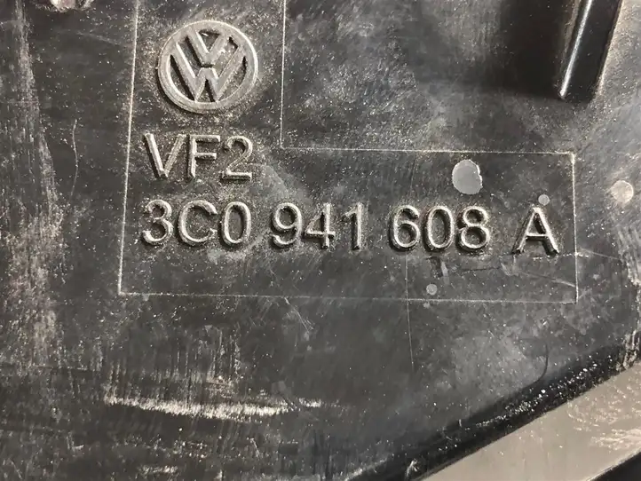 Volkswagen PASSAT B6 (2005 - 2010) Крышка фары — фото 3