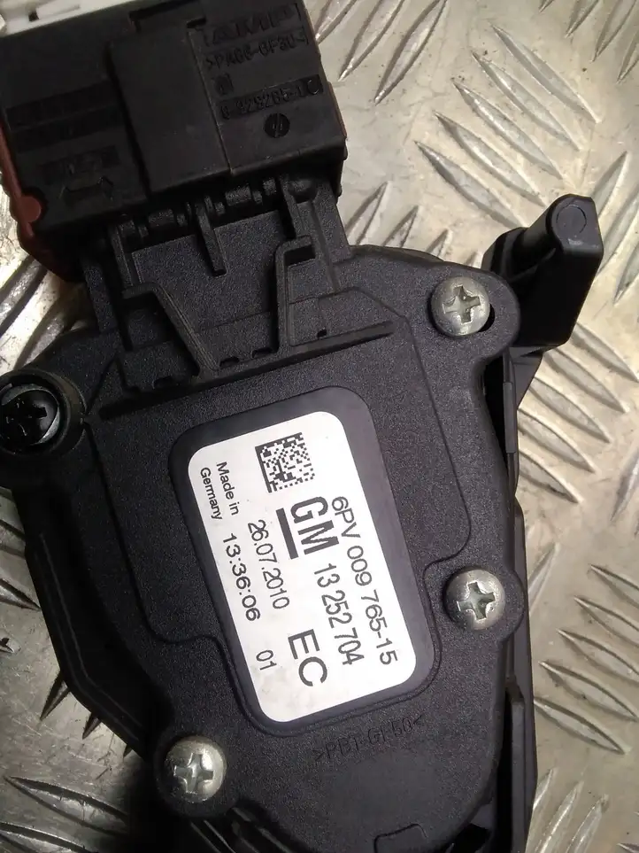 Opel Astra J (2009 - 2012) 6PV00976515 Педаль акселератора — фото 2