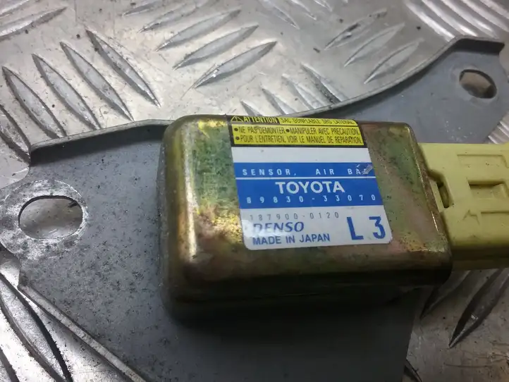 Lexus ES 250 - 300 - 330 (2001 - 2006) 8983033070 Датчик удара SRS — фото 1