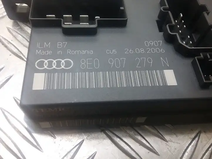 Audi A4 S4 B7 8E 8H (2004 - 2009) 8E0907279N Модуль комфорта — фото 3